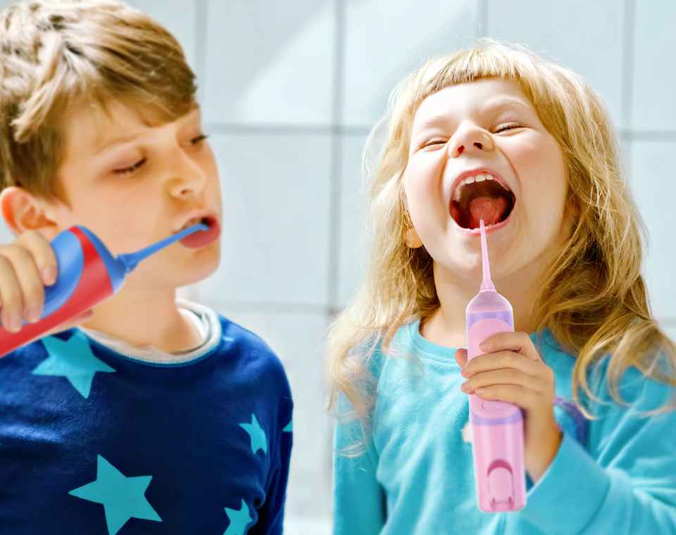 Niños usando el COSLUS C31
