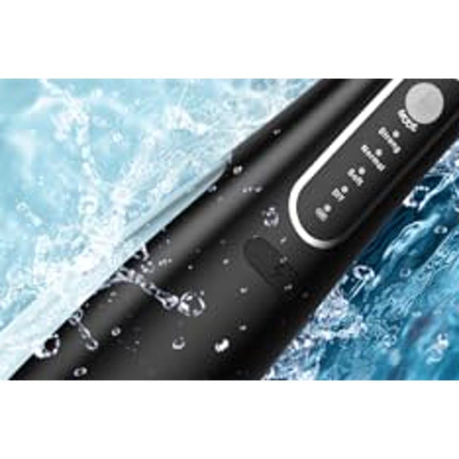 OasiSmile L8 utilizado para limpieza interdental