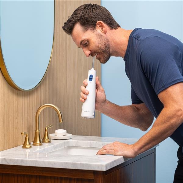 Waterpik WF-29 usado junto al lavabo