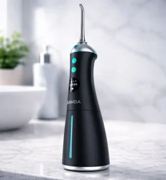 Irrigador dental portátil Cecotec Bamba ToothCare 1100 Jet Liberty en baño premium