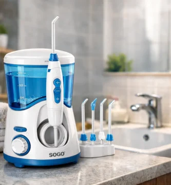 Irrigador dental Sogo IDB-SS-12360 de sobremesa con depósito de 0,6 L y boquillas, sobre encimera de baño
